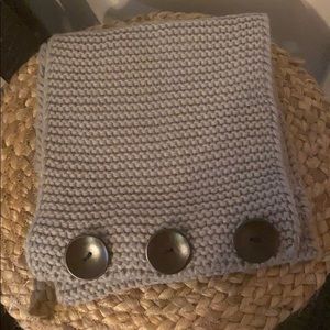 Super soft gray knit scarf with button detail NWT